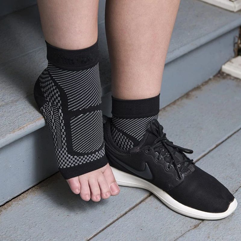 1 زوج الرياضة الكاحل دعم هدفين - مراجعة Compression Sleeve Calf وسعره